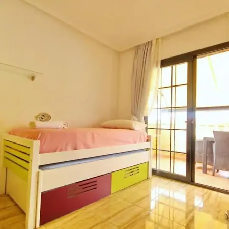 Beautiful In Charming Place El Duque 阿德耶